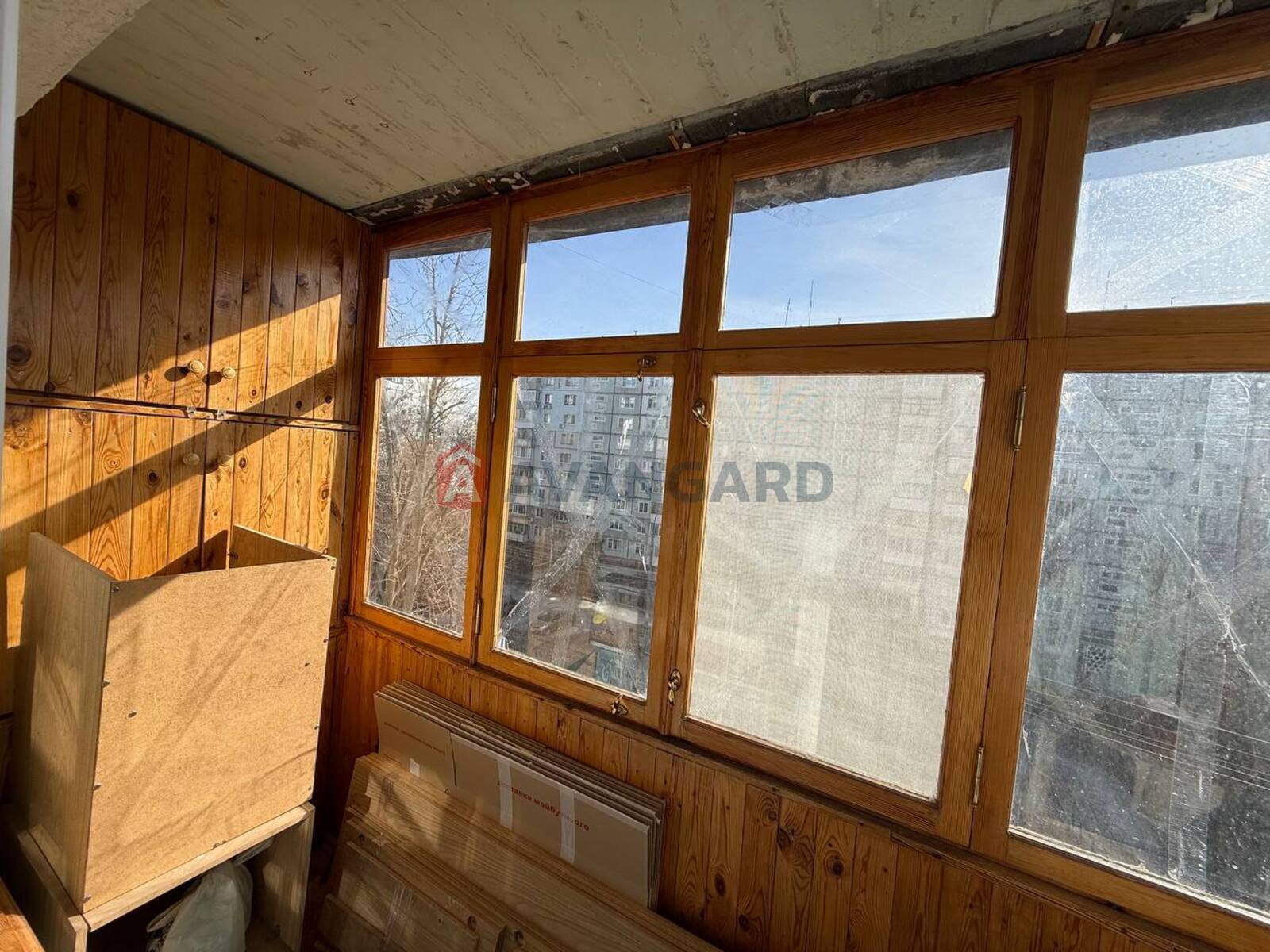 3 ��. ��������, 69/45/8 ��. �., 4/9 ������ ���� 6