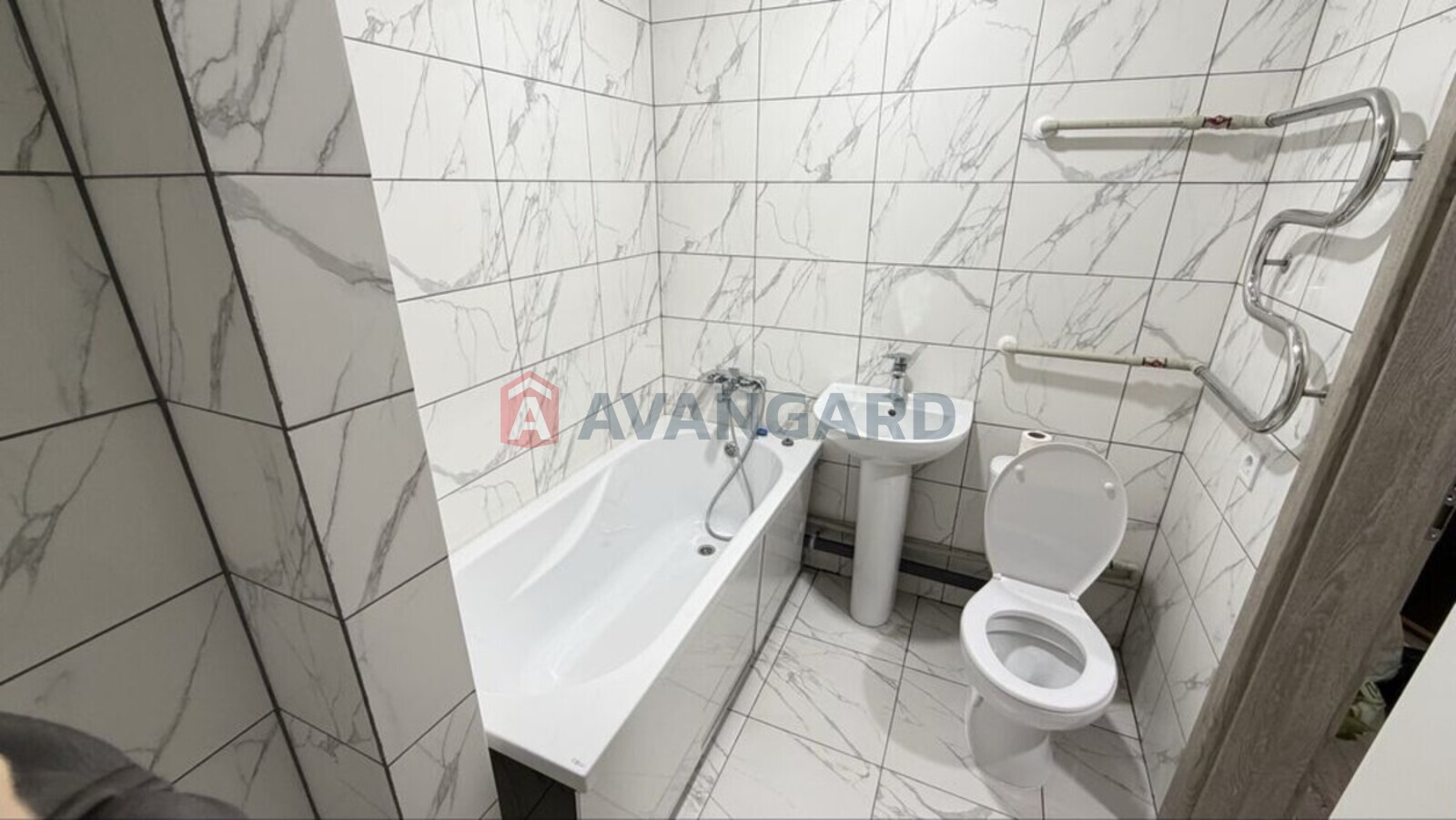 3 ��. ��������, 58/-/8 ��. �., 2/5 ������ ���� 1