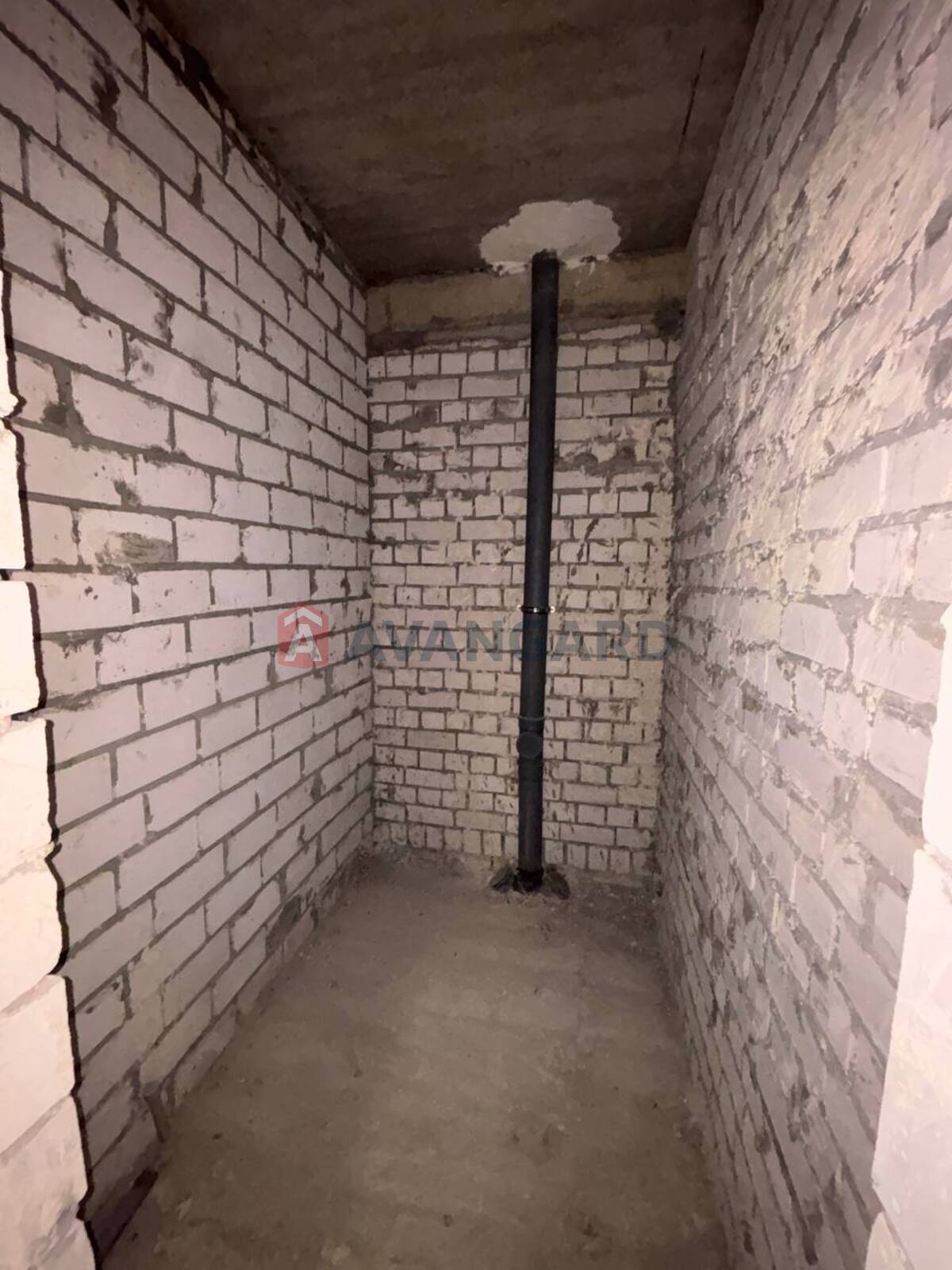 2 ��. ��������, 61,7/32,9/15 ��. �., 5/9 ������ ���� 6