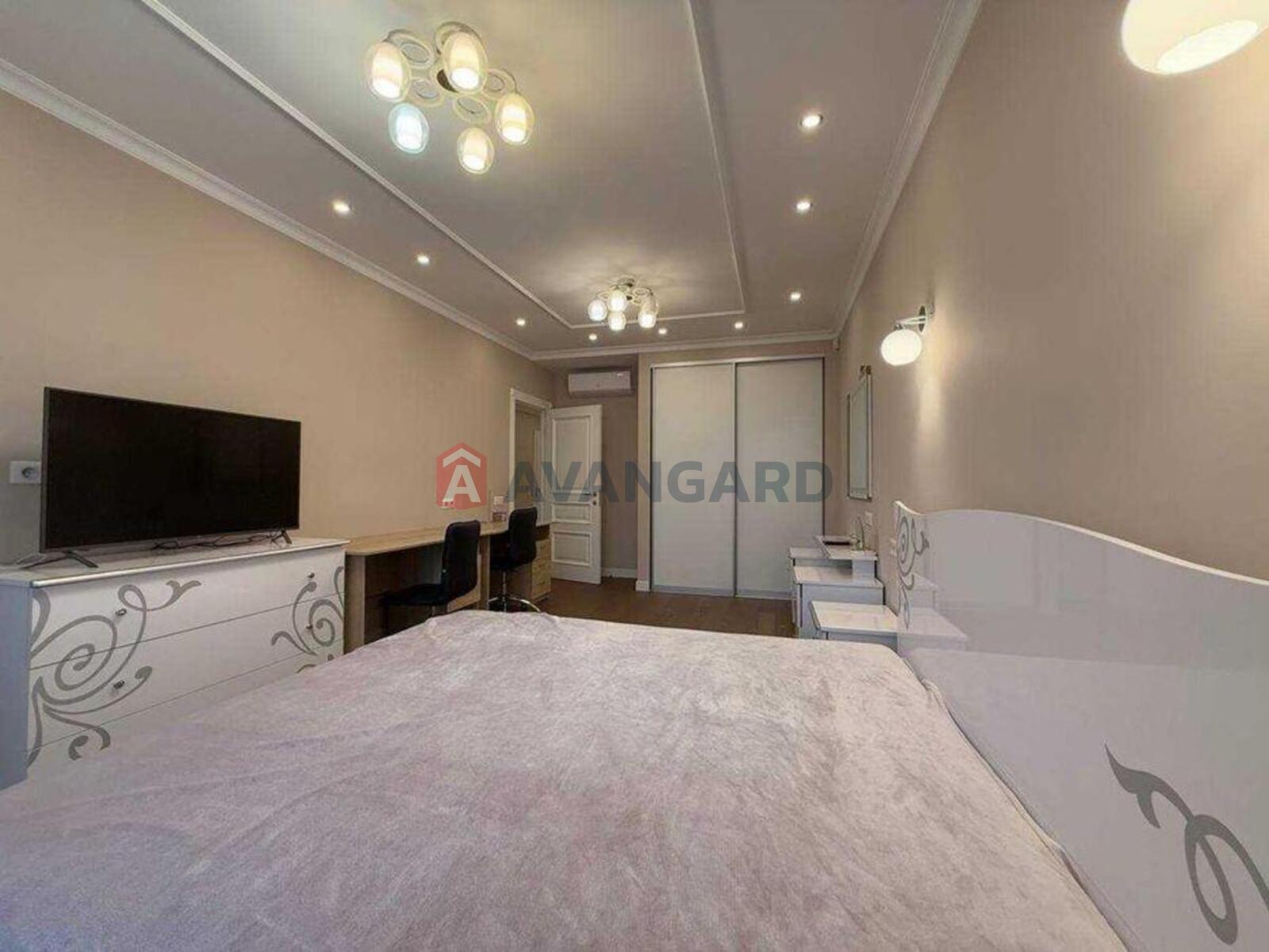 4 ��. ��������, 148/-/20 ��. �., 18/21 ������ ���� 9