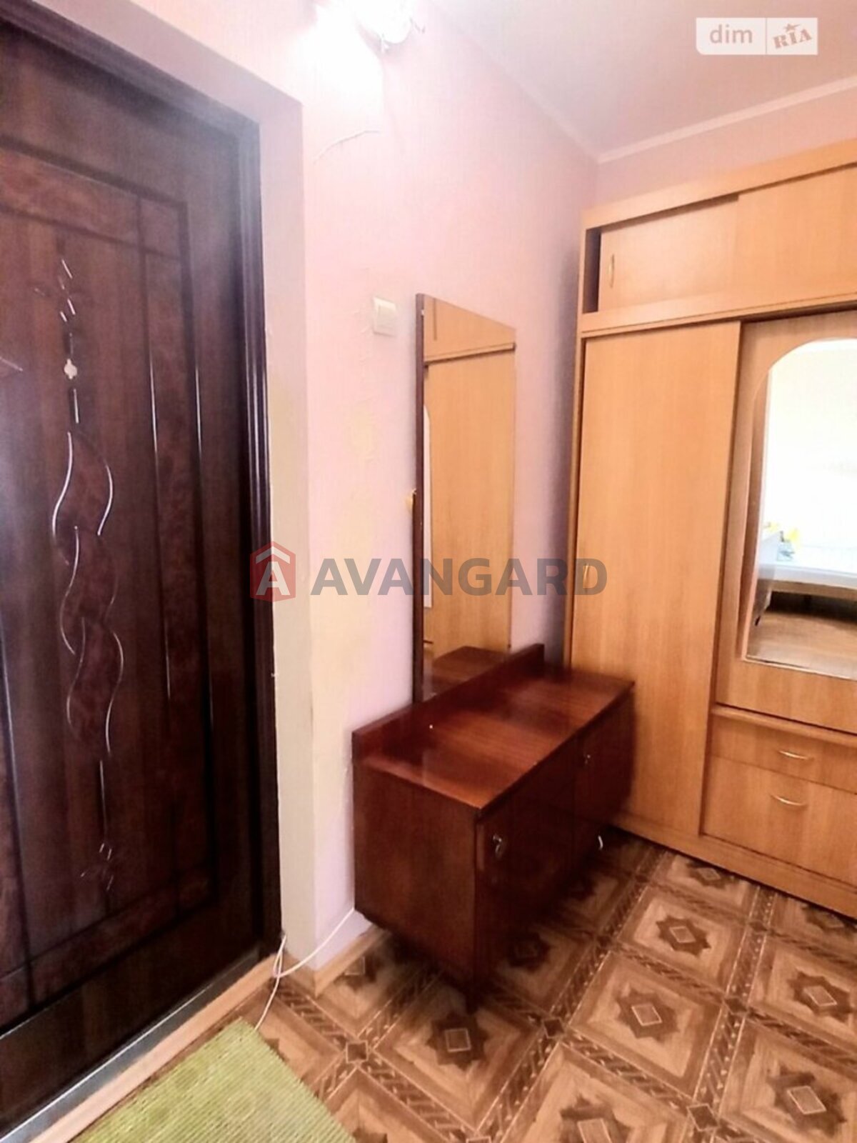 1 ��. ��������, 31/17/5 ��. �., 4/5 ������ ���� 1