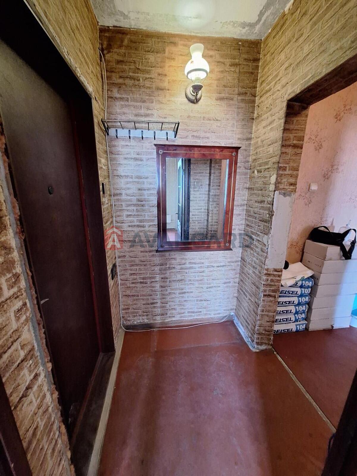 3 ��. ��������, 71/42/7 ��. �., 8/9 ������ ���� 3