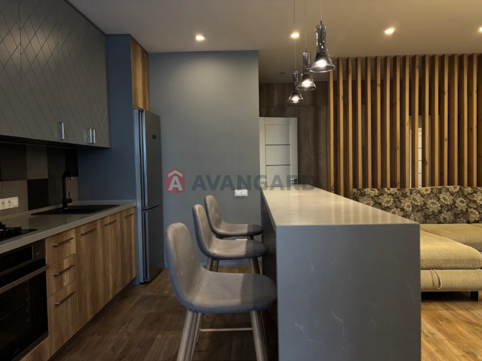 3 ��. ��������, 78/22/29 ��. �., 9/11 ������ ���� 5