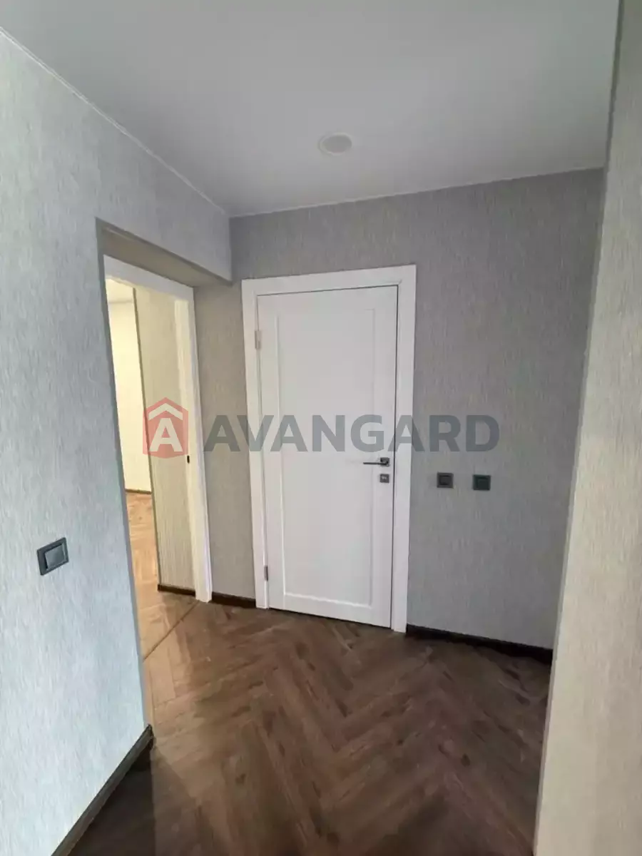 3 ��. ��������, 68/-/10 ��. �., 3/9 ������ ���� 6