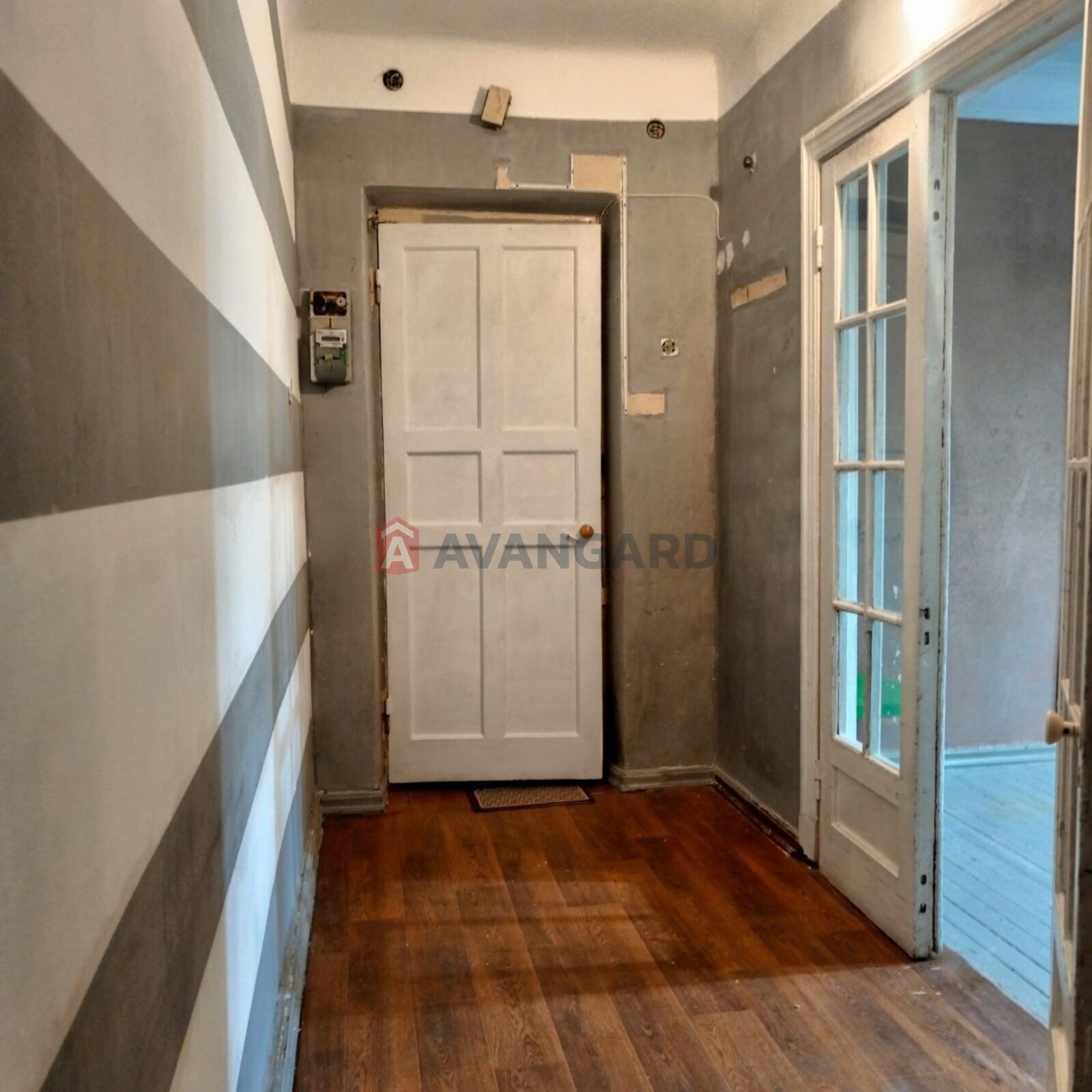 2 ��. ��������, 50/-/7 ��. �., 1/4 ������ ���� 6