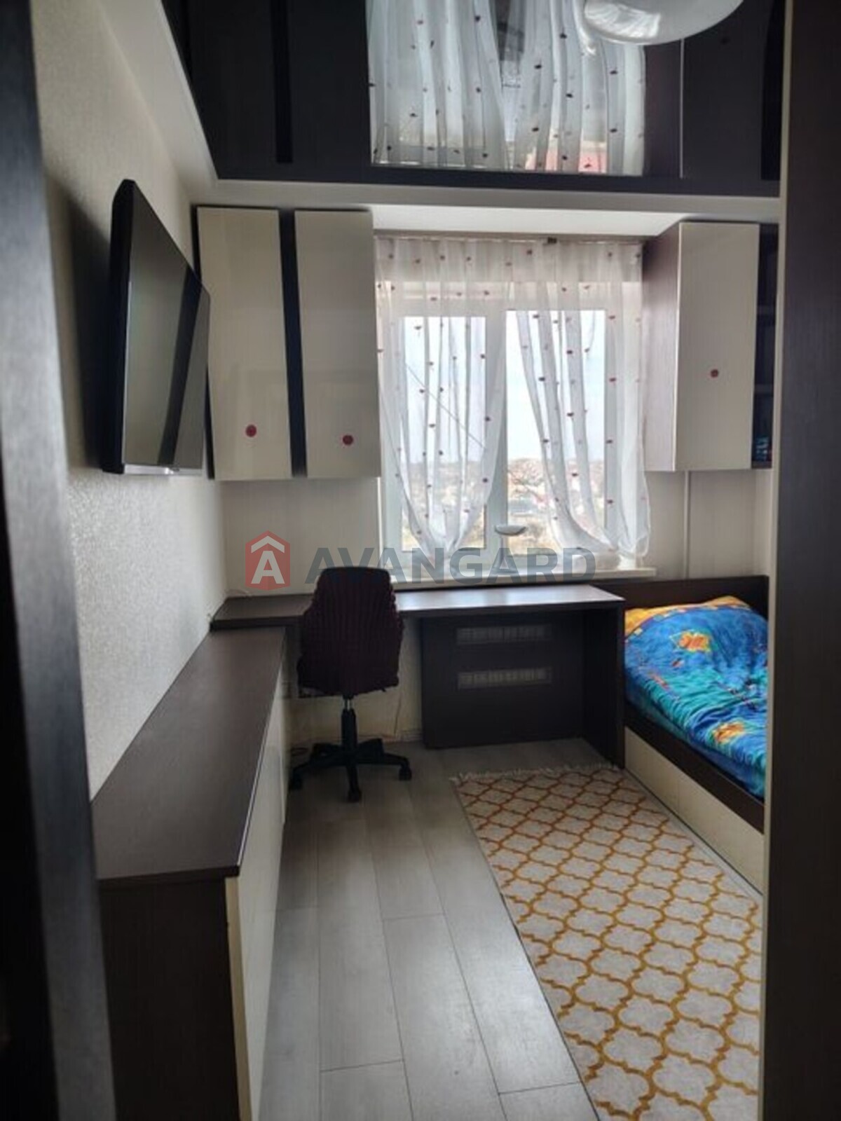 4 ��. ��������, 88/-/16 ��. �., 6/9 ������ ���� 4