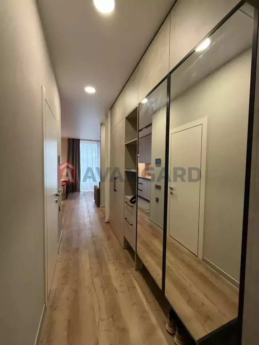 1 ����. ��������, 32/-/- ��. �., 8/24 ���� ���� 8