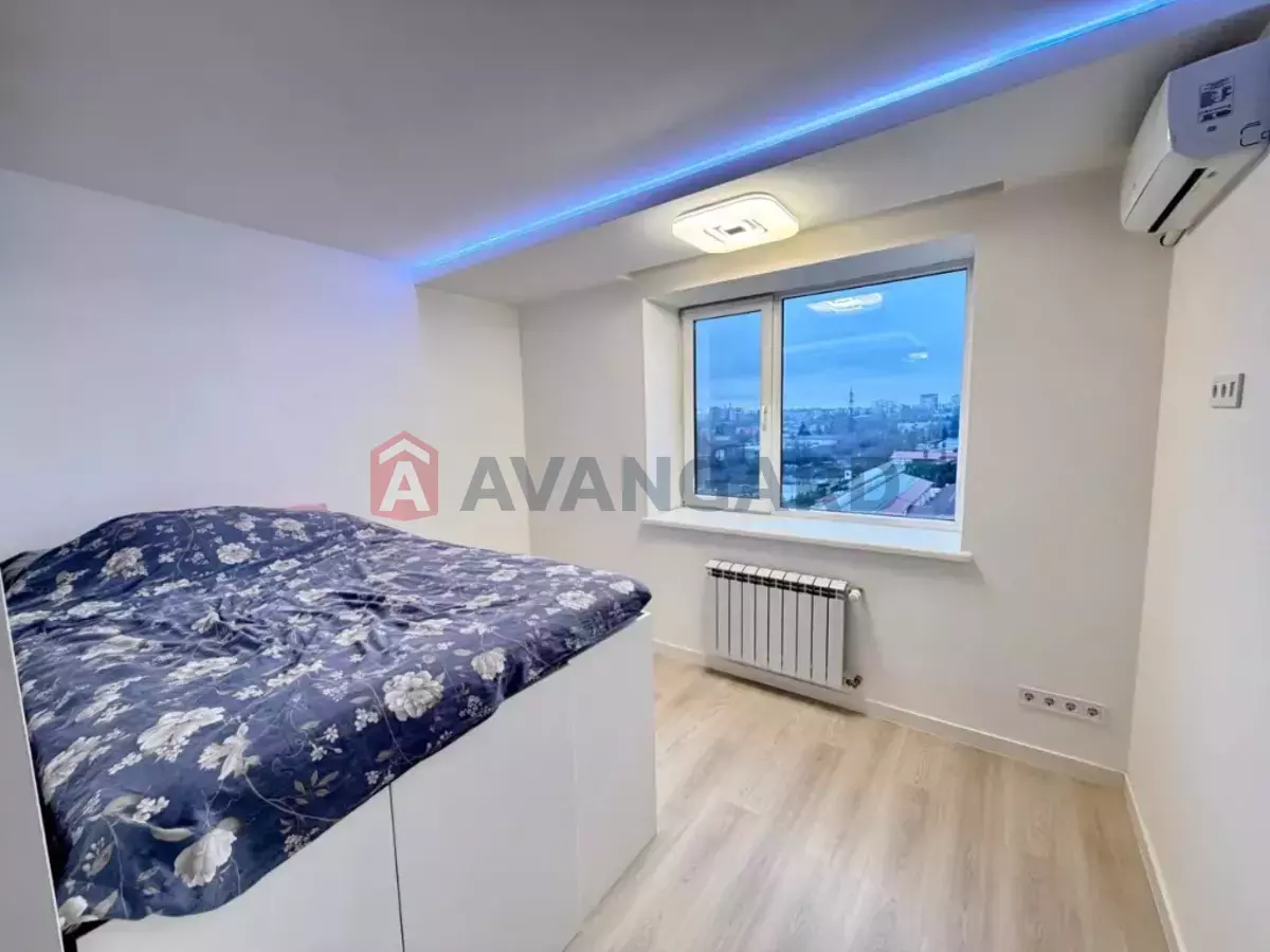 3 ��. ��������, 57/-/- ��. �., 10/12 ������ ���� 1