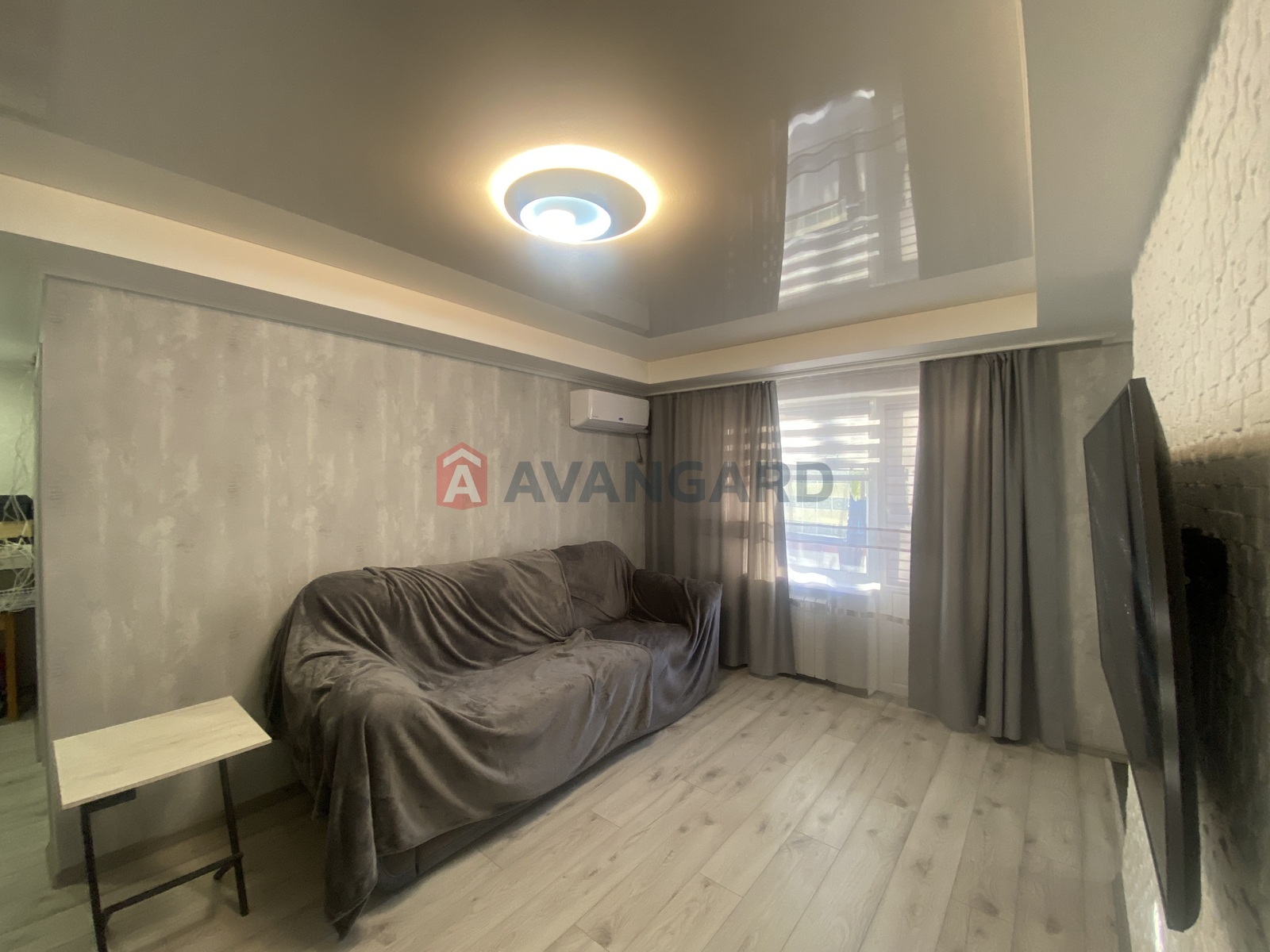 3 ��. ��������, 56/-/6 ��. �., 3/5 ������ ���� 2