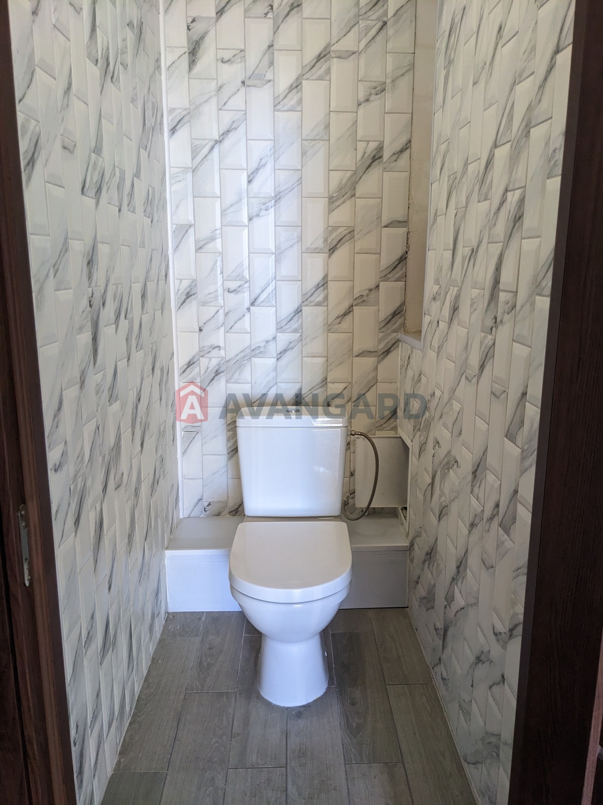 1 ��. ��������, 42/-/10 ��. �., 14/25 ������ ���� 8