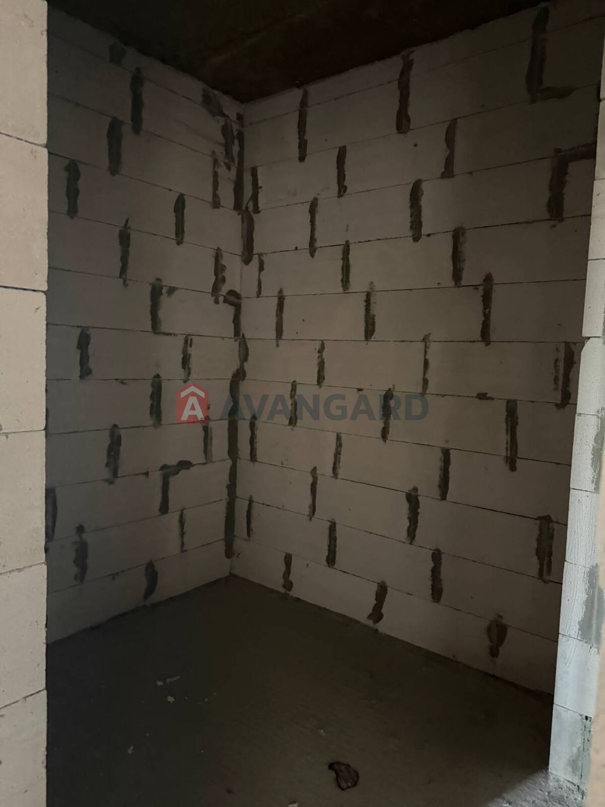 2 ��. ��������, 79,83/33,05/24,59 ��. �., 4/9 ������ ���� 7