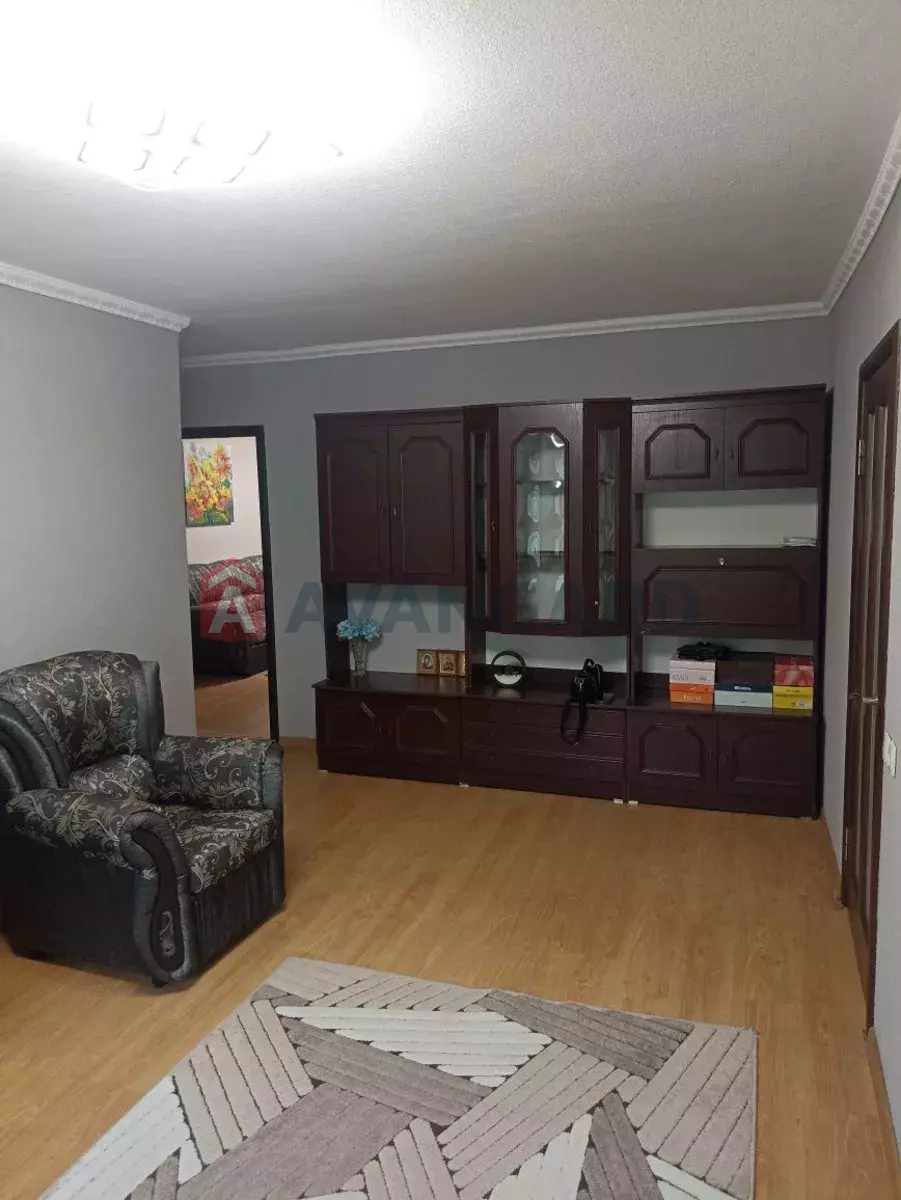 3 ����. ��������, 59/45/6 ��. �., 1/5 ���� ���� 4