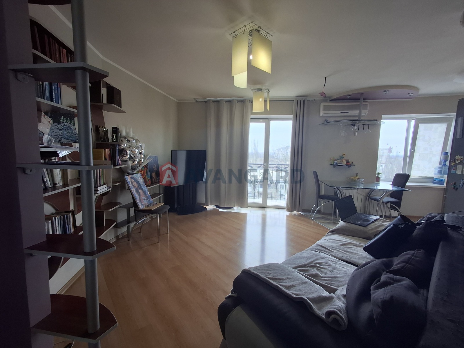 2 ����. ��������, 84/46/31 ��. �., 9/9 ���� ���� 2