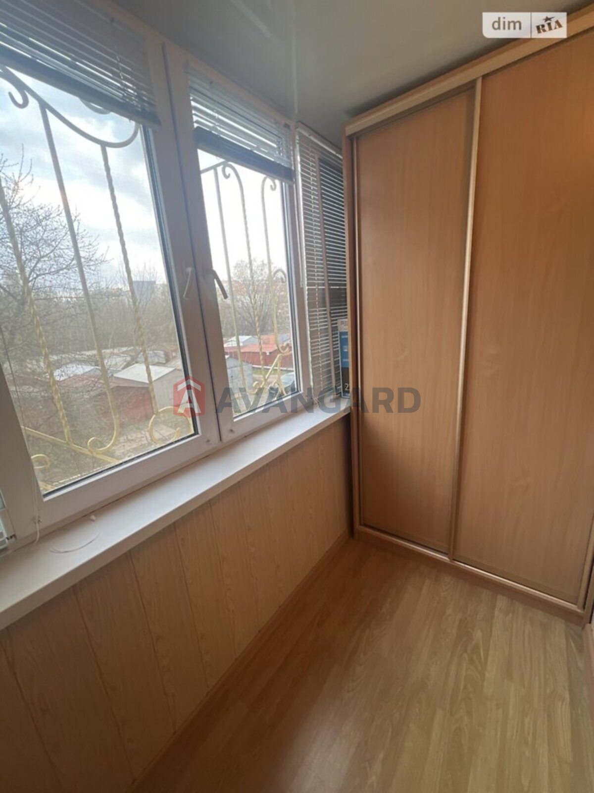 3 ��. ��������, 62/38/9 ��. �., 2/10 ������ ���� 14