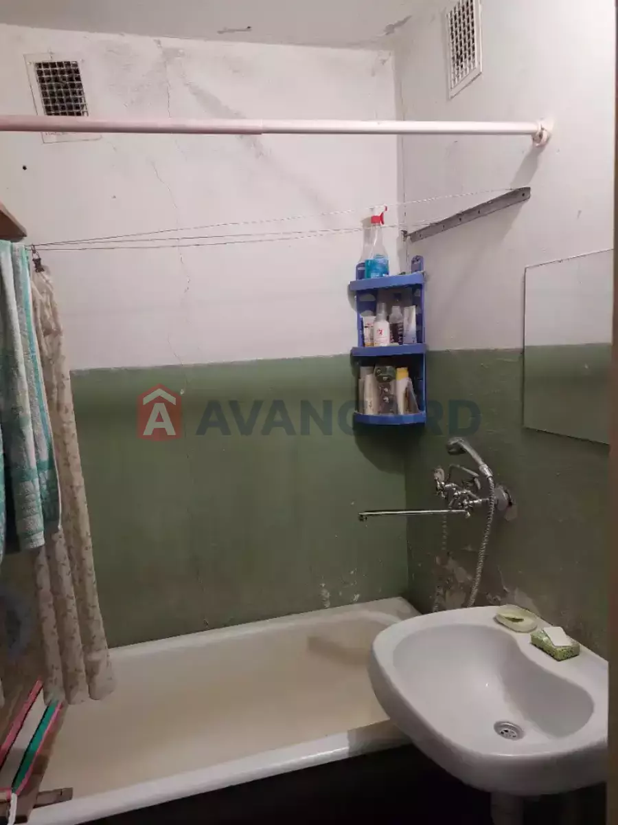 2 ��. ��������, 49/29/7 ��. �., 8/10 ������ ���� 5