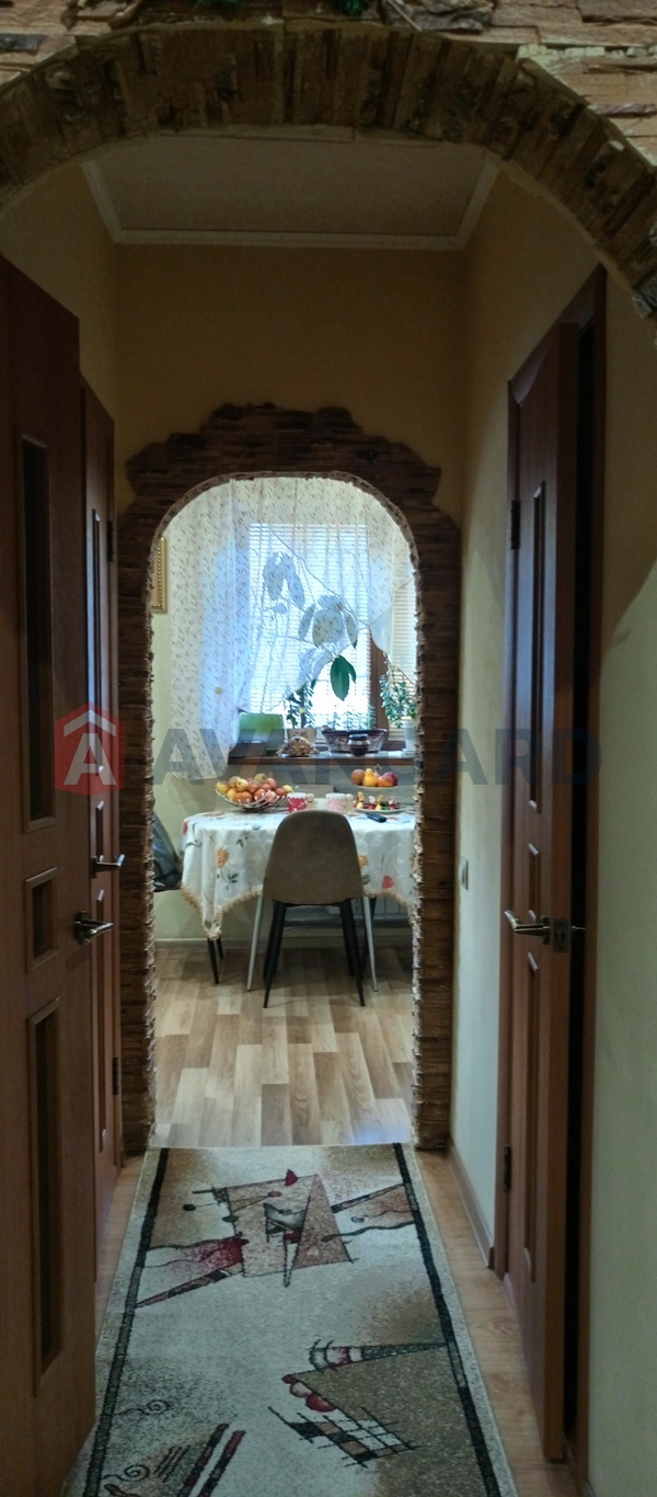 3 ��. ��������, 75/46/9 ��. �., 2/4 ������ ���� 9