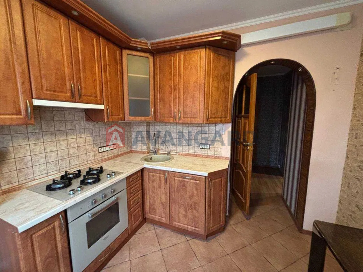 2 ��. ��������, 50/-/7 ��. �., 4/9 ������ ���� 6