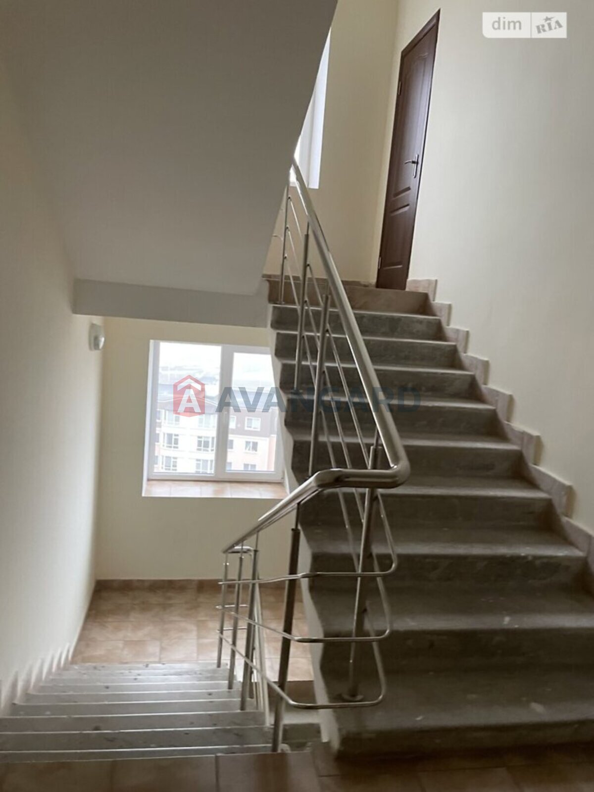 3 ��. ��������, 109/72/12 ��. �., 10/10 ������ ���� 18