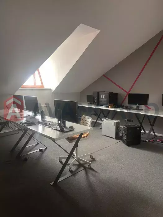 3 ��. ��������, 141/-/26 ��. �., 6/6 ������ ���� 3