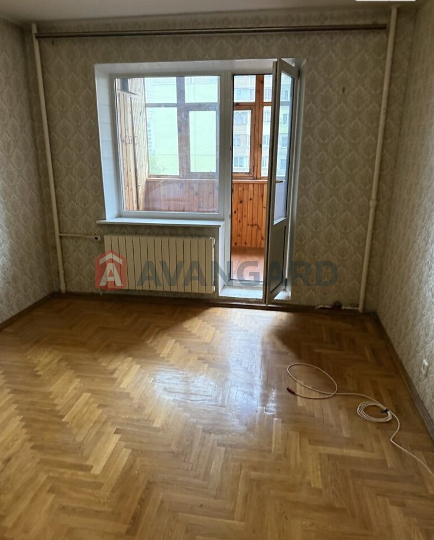 3 ����. ��������, 86/48/9 ��. �., 6/18 ���� ���� 20