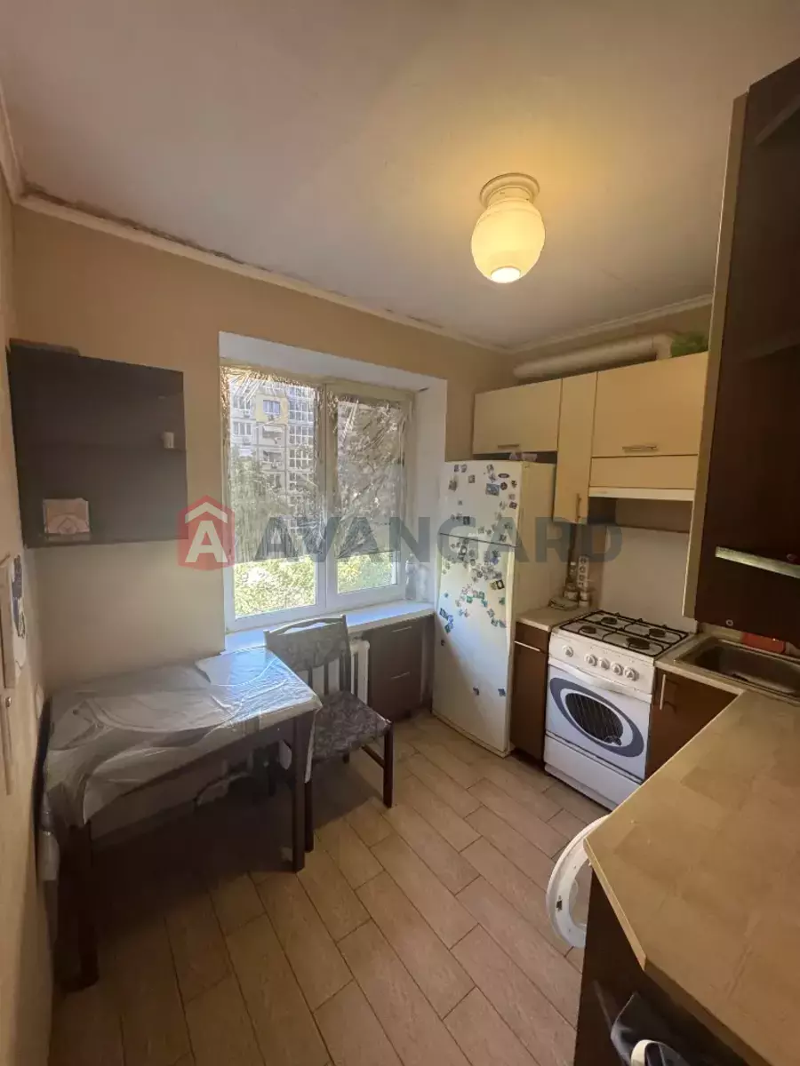 2 . , 44/-/- . ., 5/5   2