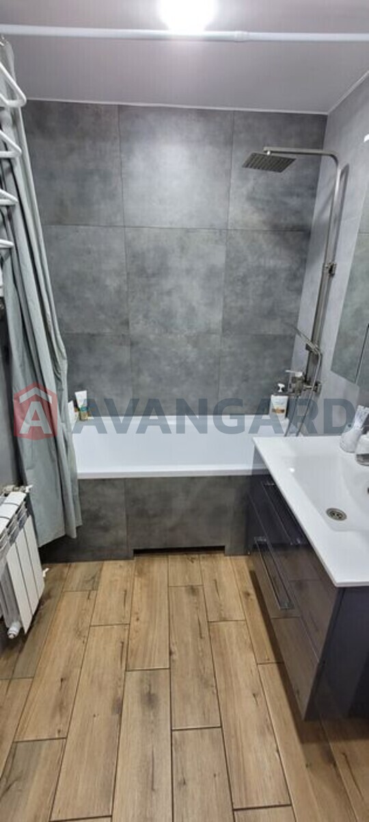 2 ��. ��������, 71/-/23 ��. �., 4/15 ������ ���� 13