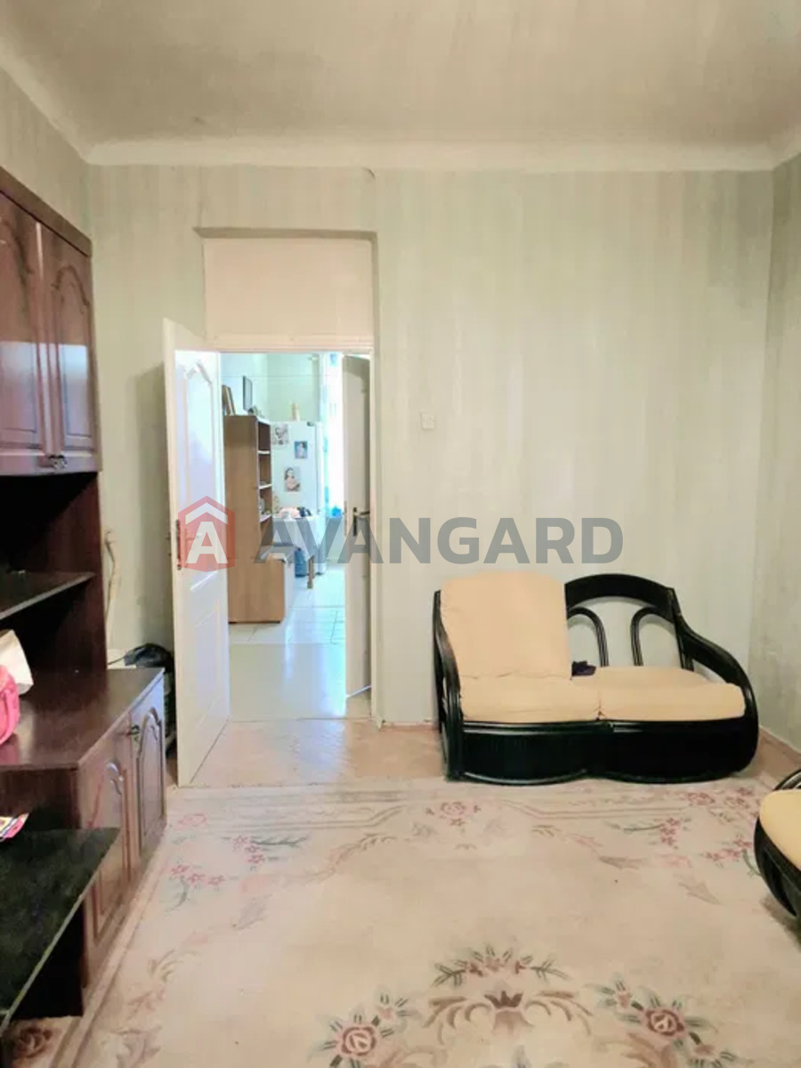 3 ��. ��������, 70/-/9 ��. �., 2/5 ������ ���� 5