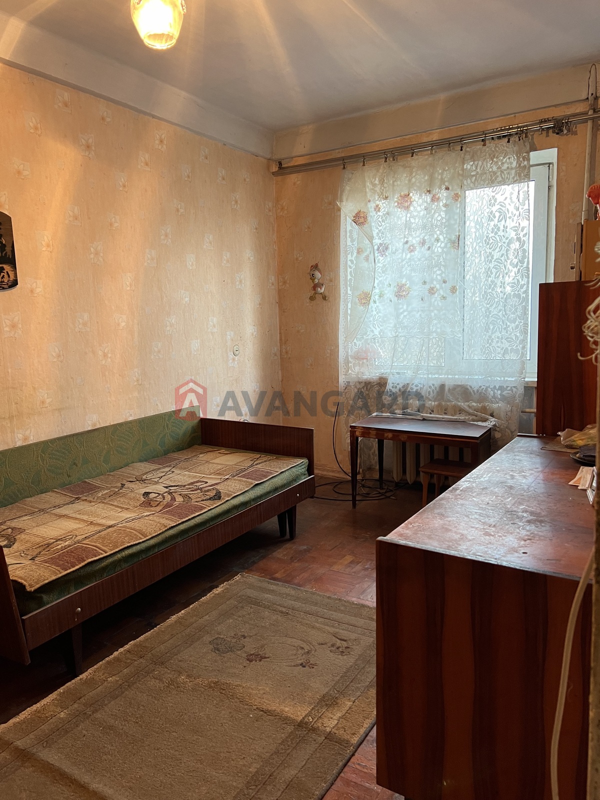 3 ����. ��������, 55/37/6 ��. �., 4/5 ���� ���� 6