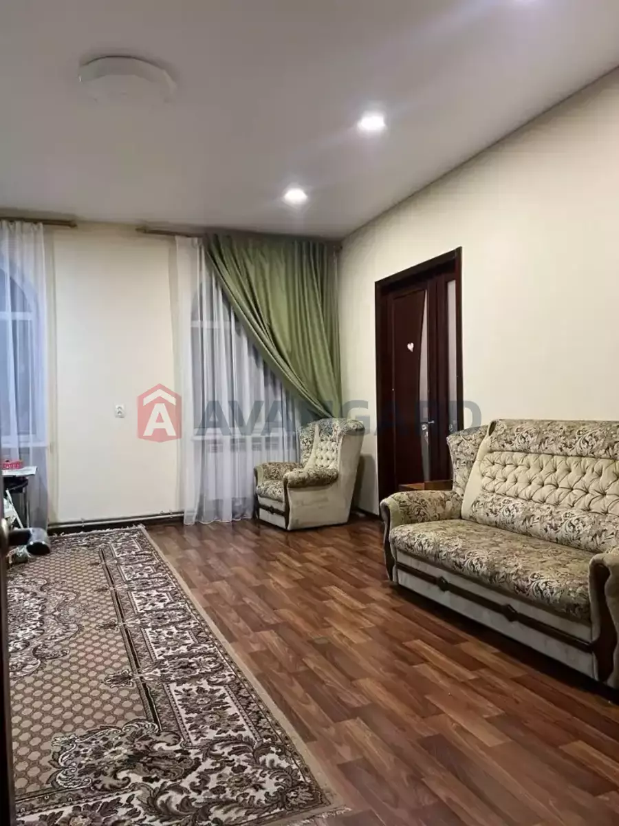 2 ��. ��������, 75/46/14 ��. �., 4/4 ������ ���� 1