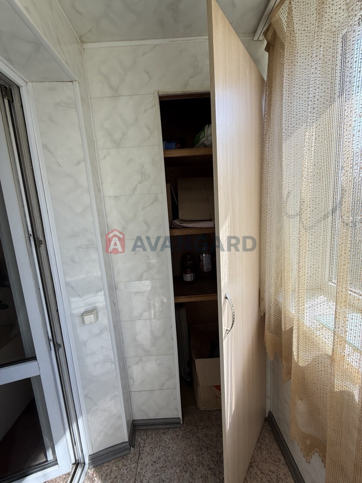 2 ��. ��������, 51.01/28.3/8.8 ��. �., 2/9 ������ ���� 12