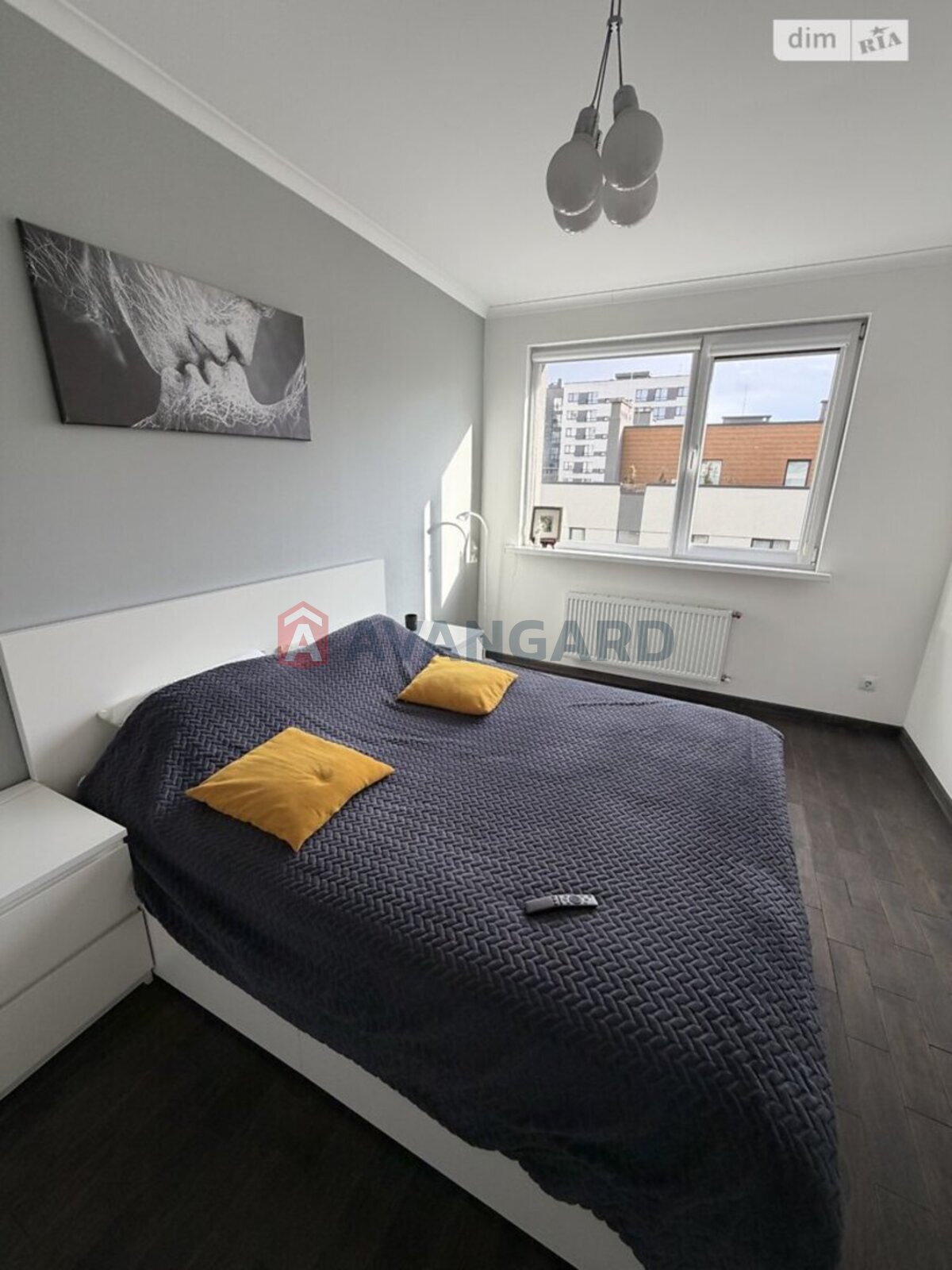 1 ��. ��������, 43/-/- ��. �., 5/5 ������ ���� 8