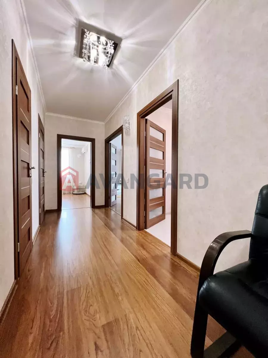 2 ��. ��������, 80/-/15 ��. �., 14/16 ������ ���� 5