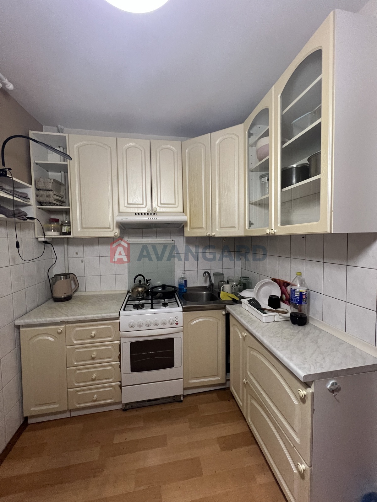 3 ����. ��������, 66/-/9 ��. �., 3/9 ���� ���� 8