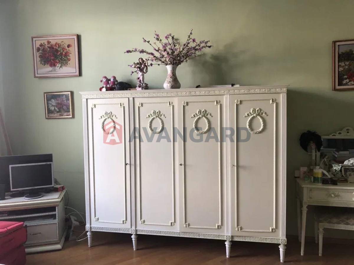 3 ��. ��������, 102/-/12 ��. �., 4/5 ������ ���� 22