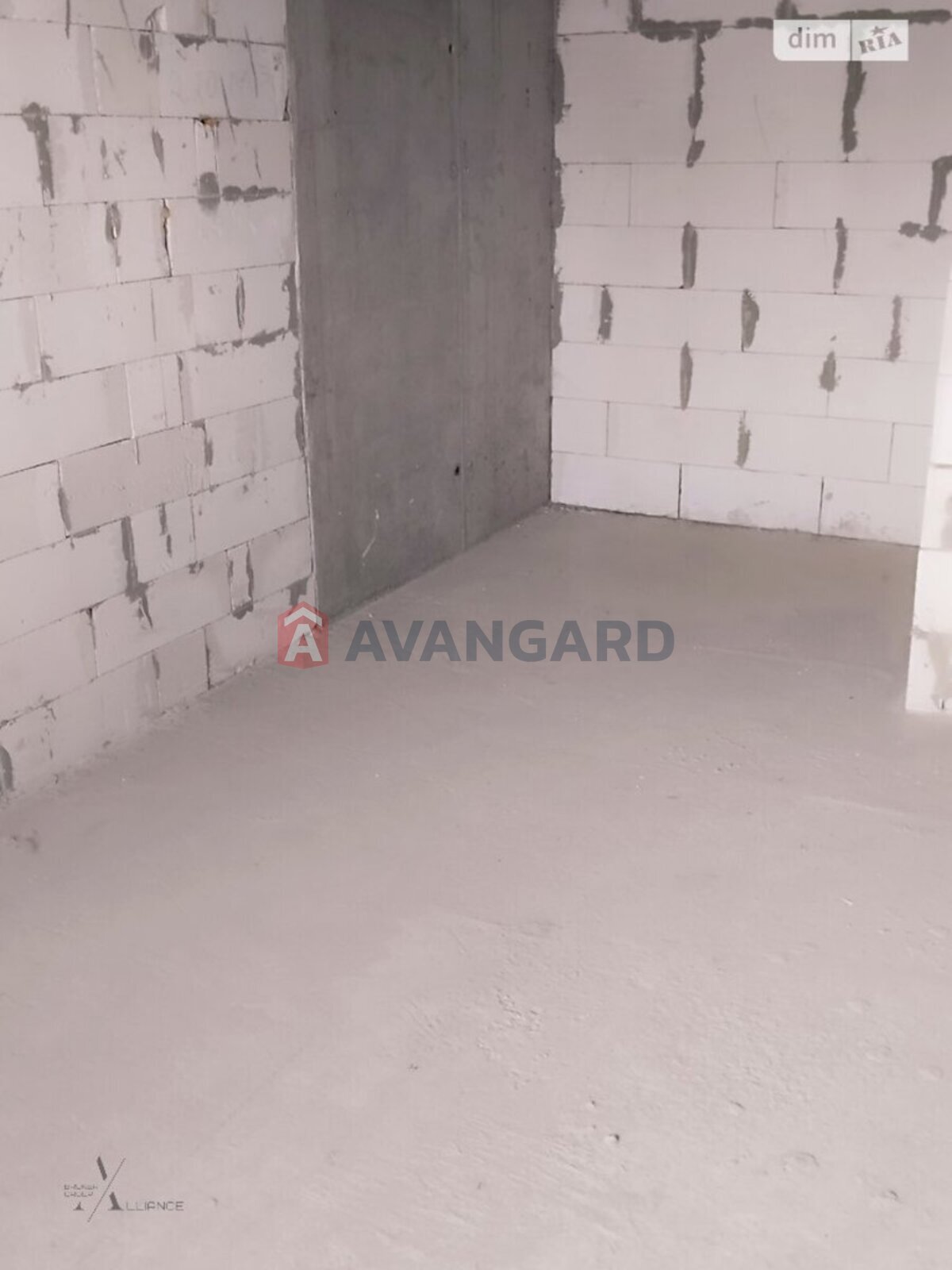 1 ��. ��������, 35/18/10 ��. �., 7/10 ������ ���� 3