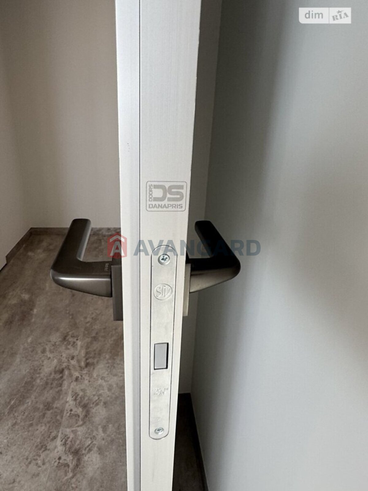 2 ��. ��������, 67/-/- ��. �., 8/9 ������ ���� 10