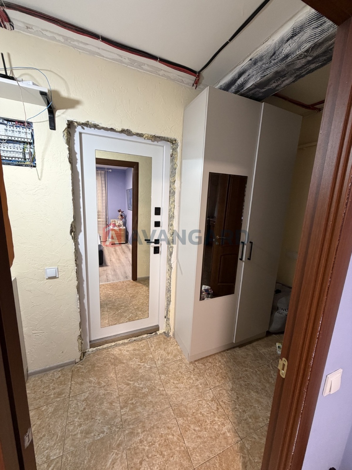 3 ����. ��������, 60/42/7 ��. �., 1/9 ���� ���� 9