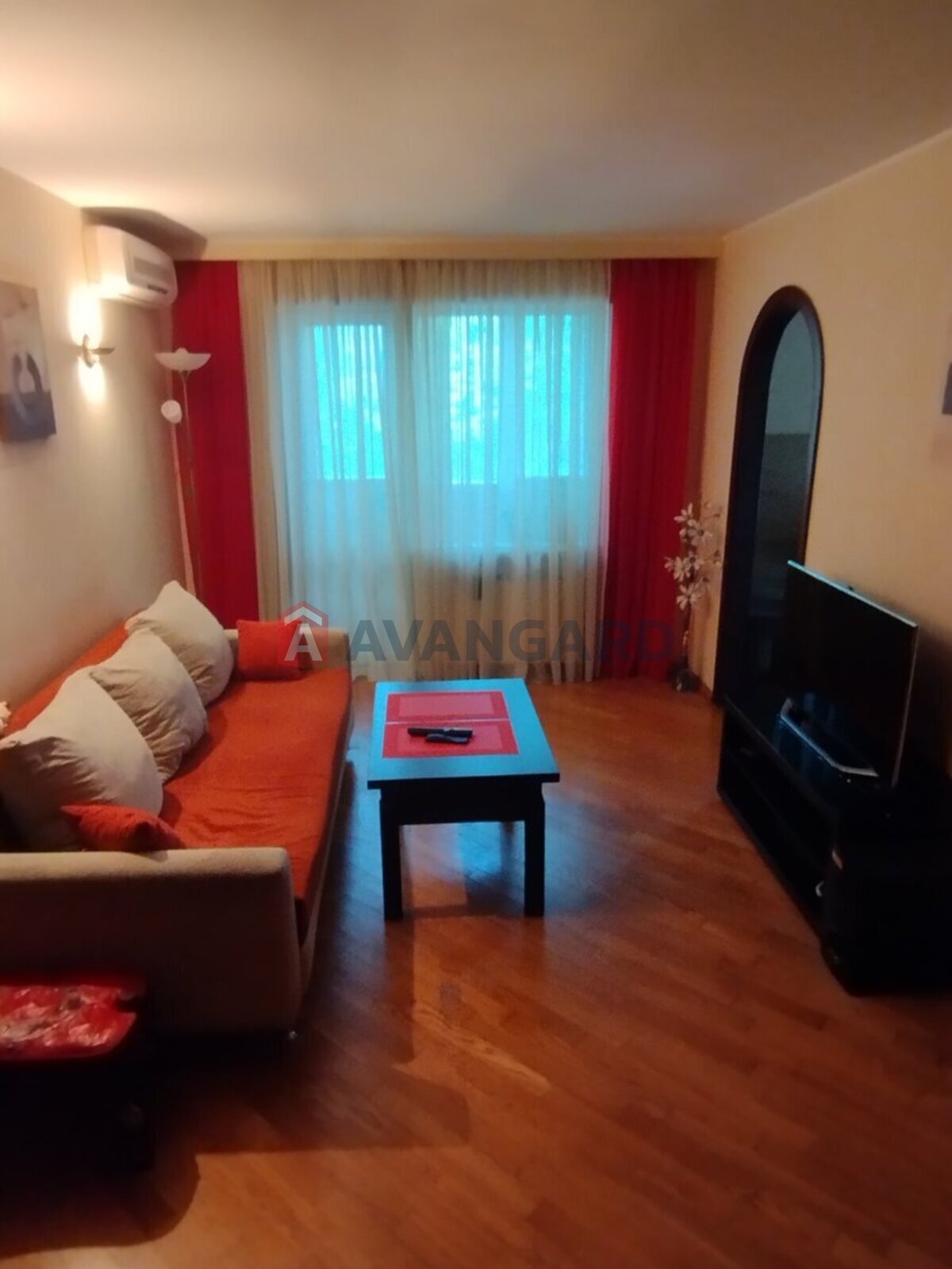 2 ����. ��������, 46/28/7 ��. �., 3/5 ���� ���� 4