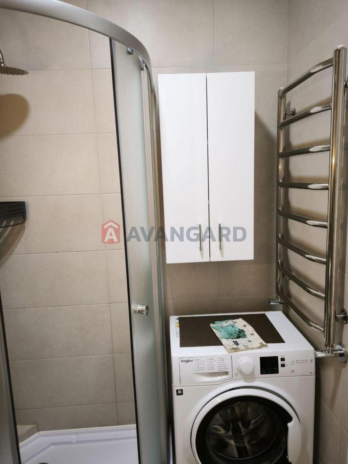 1 ��. ��������, -/-/- ��. �., 9/11 ������ ���� 5