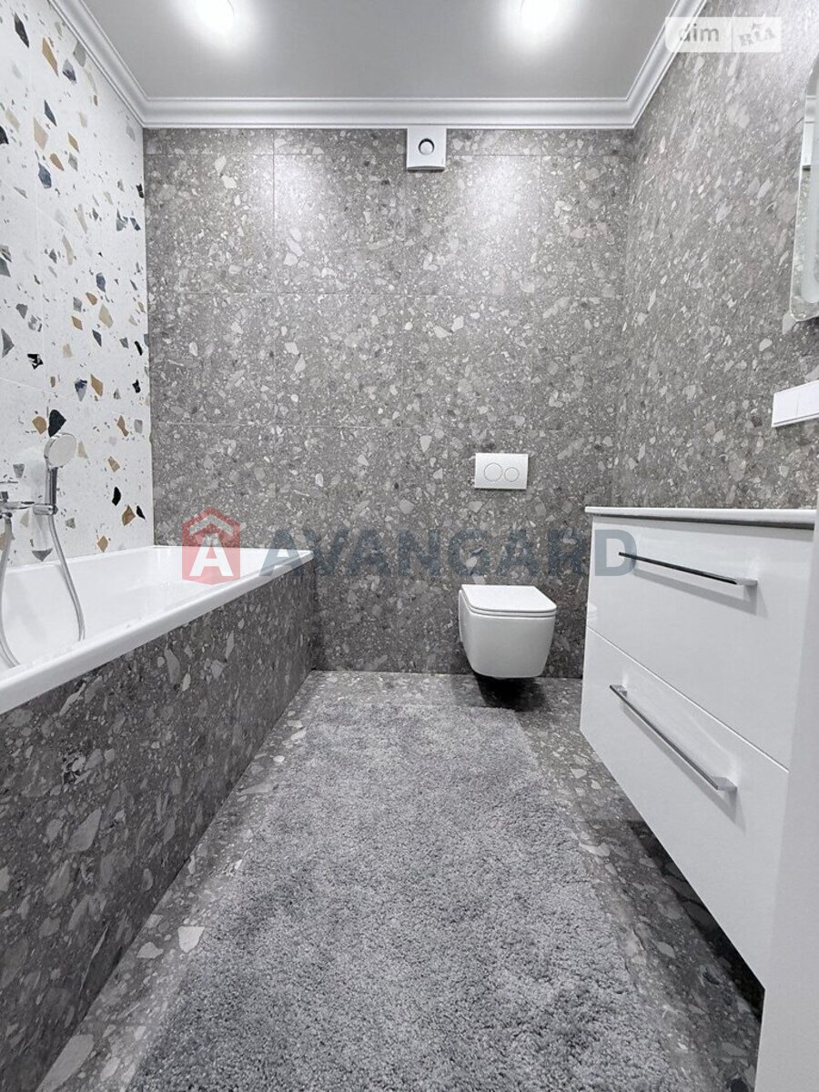 2 ��. ��������, 69/-/18 ��. �., 1/9 ������ ���� 20