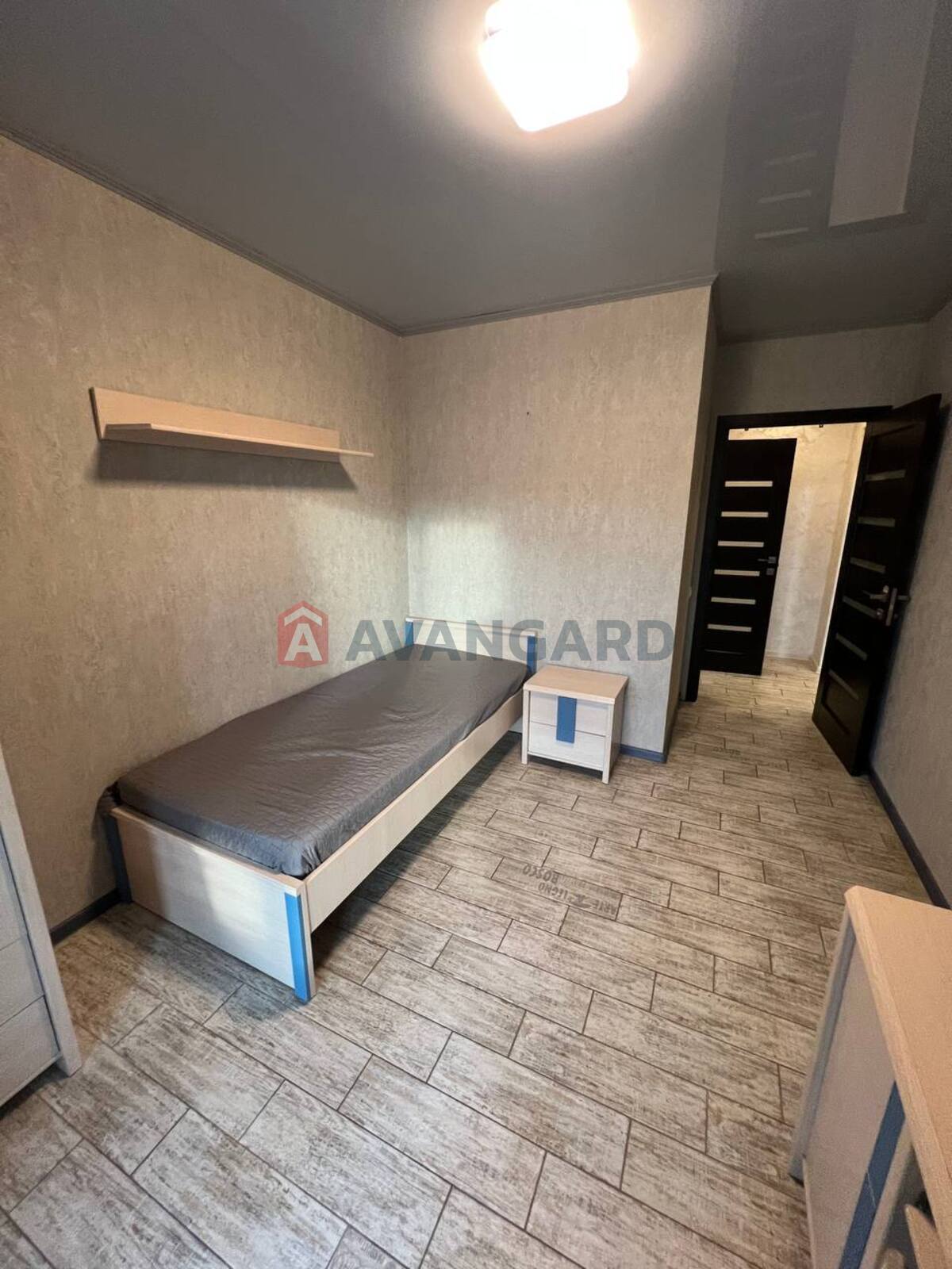 2 ��. ��������, 75/-/23 ��. �., 7/10 ������ ���� 14