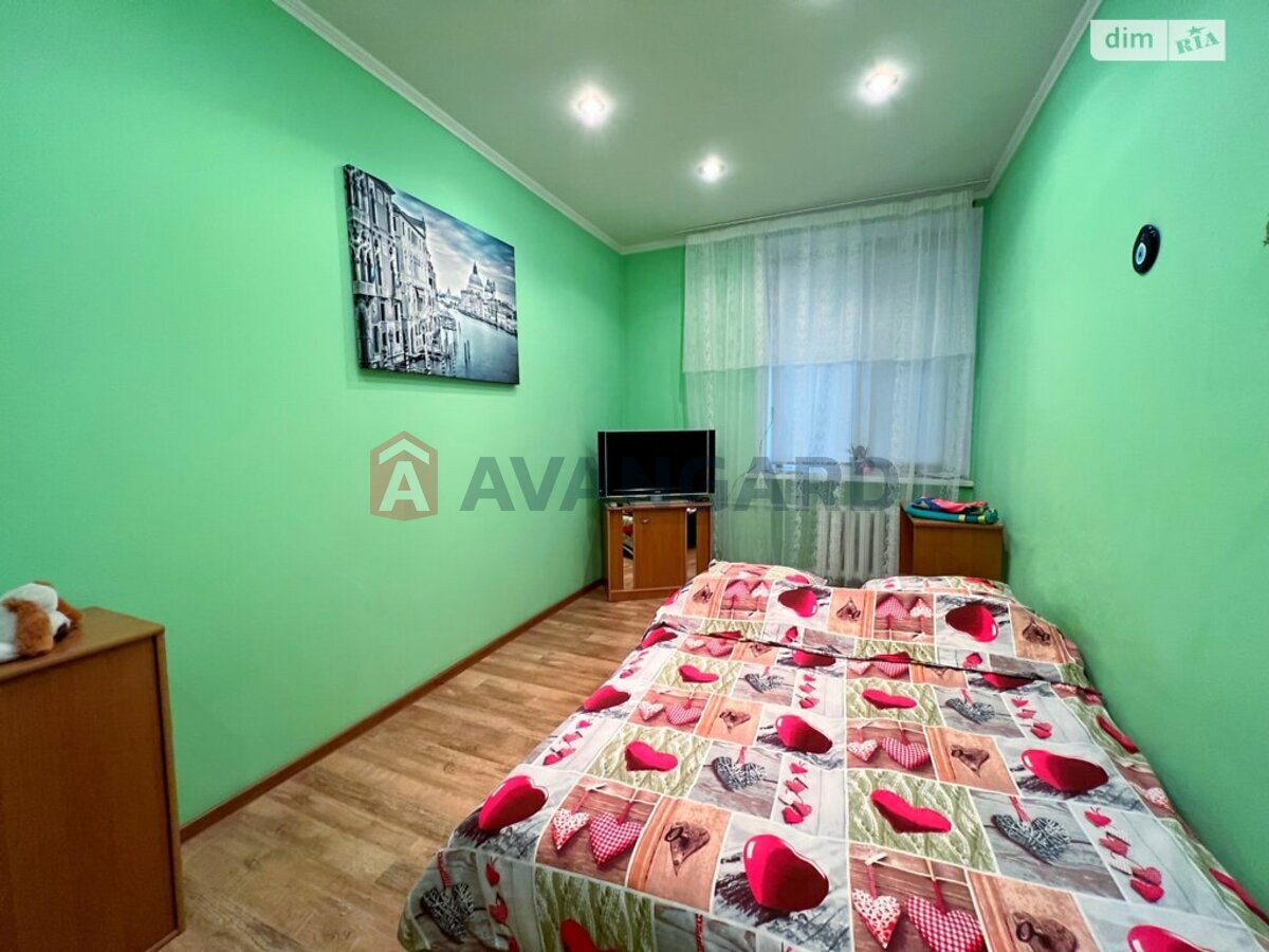 1 ��. ��������, 39/-/9 ��. �., 1/4 ������ ���� 1