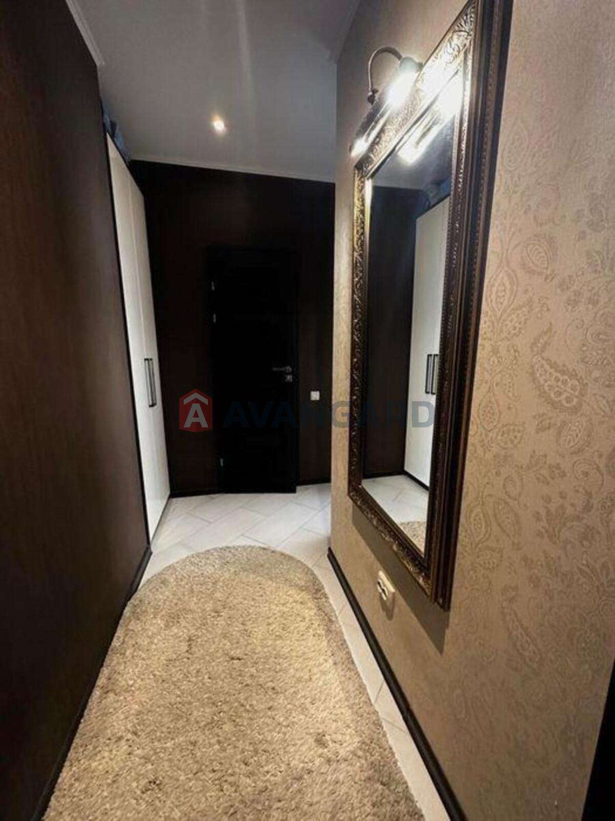 1 ��. ��������, 43/-/14 ��. �., 6/19 ������ ���� 3