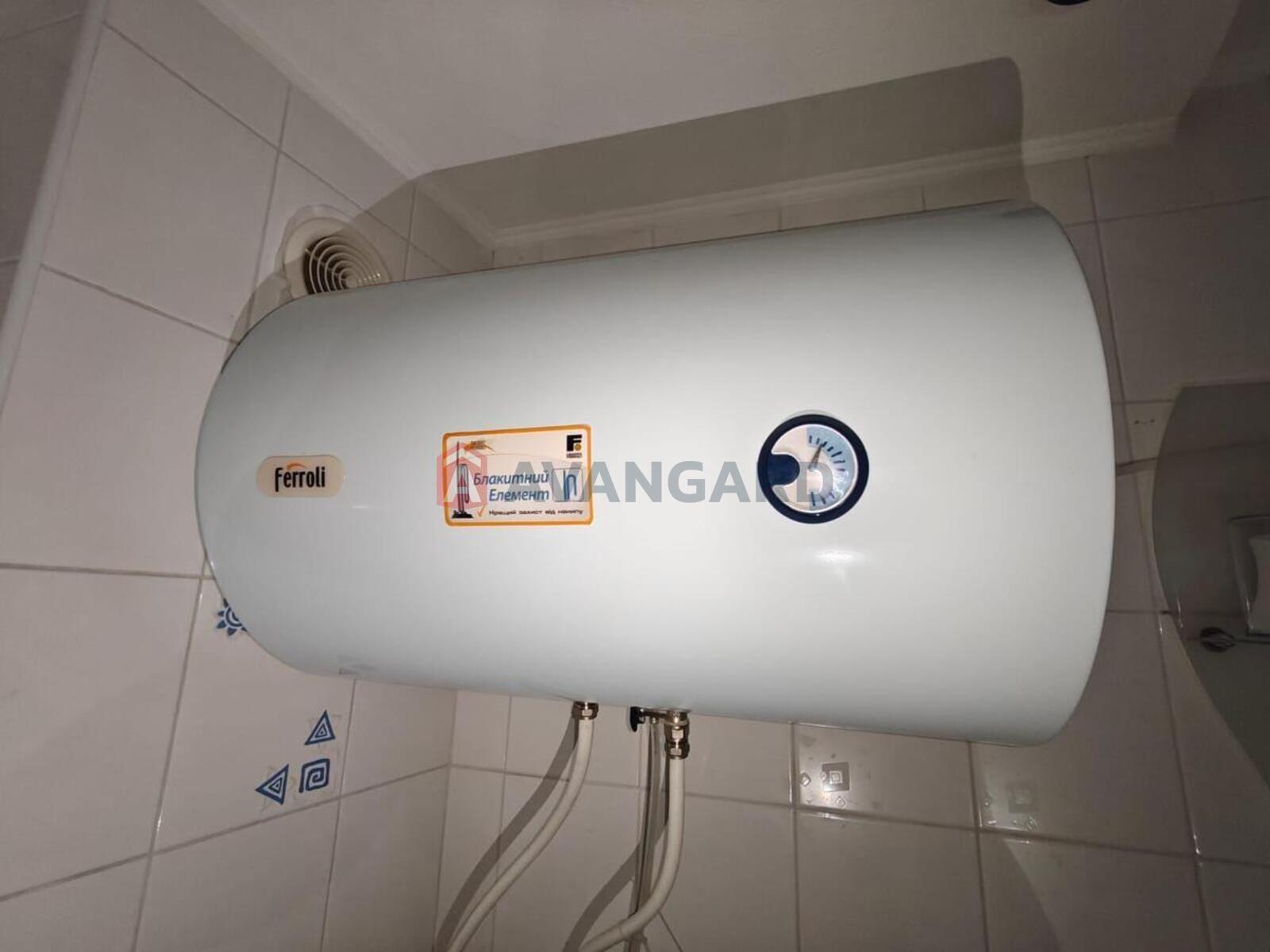 3 ��. ��������, 72/42/8 ��. �., 13/16 ������ ���� 18