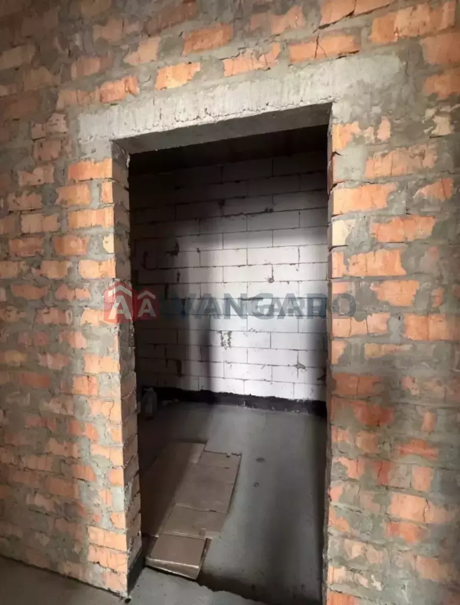 2 ��. ��������, 58/-/10 ��. �., 8/20 ������ ���� 11