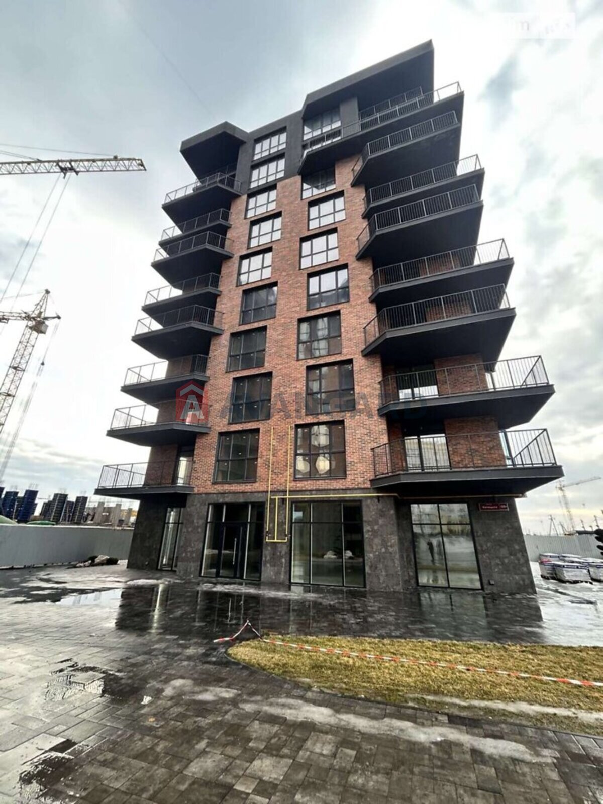 1 ��. ��������, 42/14/20 ��. �., 3/10 ������ ���� 27