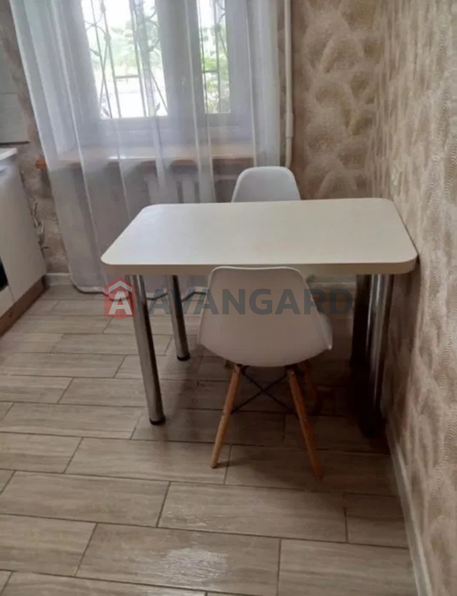 1 ��. ��������, 32/17/7 ��. �., 1/5 ������ ���� 5