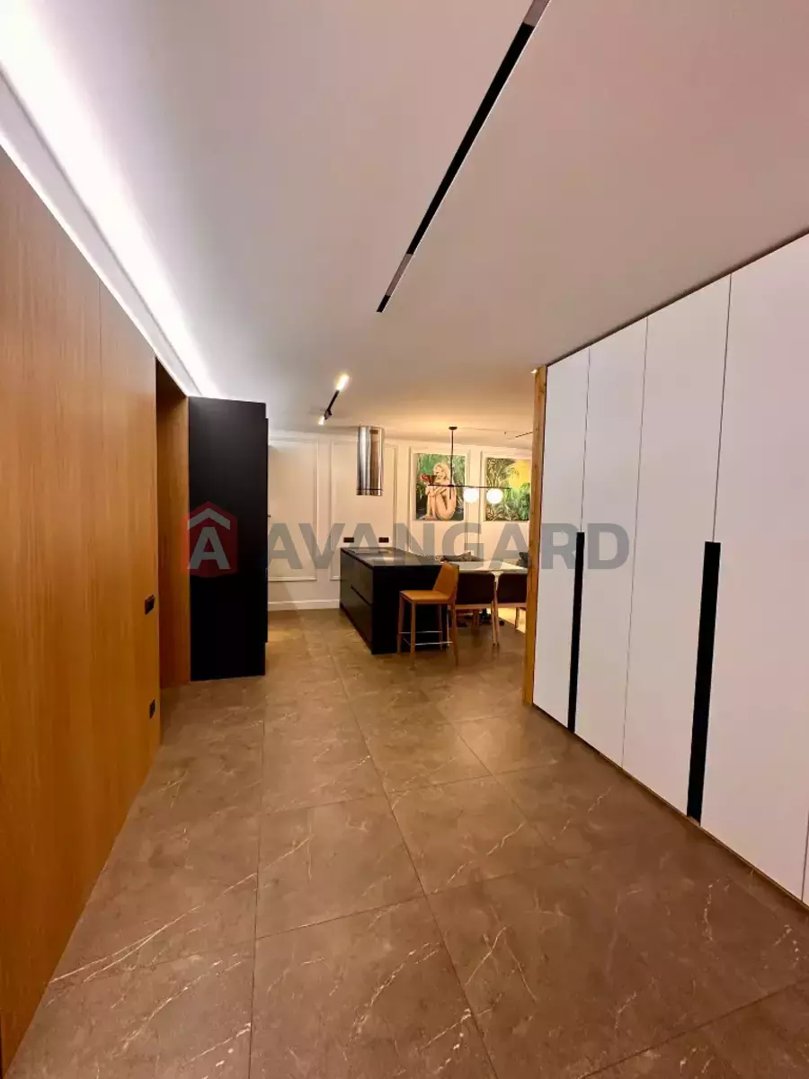 3 ����. ��������, 78/49/11 ��. �., 12/12 ���� ���� 19