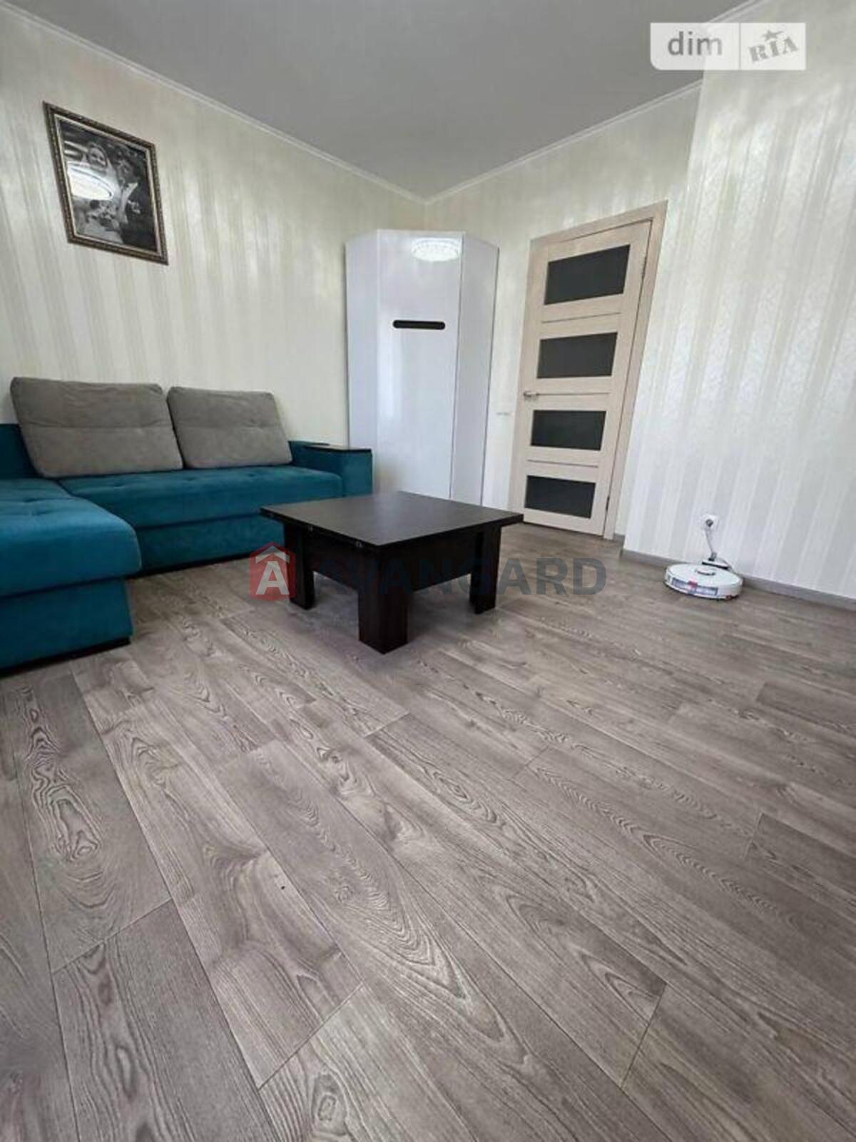 2 ����. ��������, 62/32/16 ��. �., 11/11 ���� ���� 4