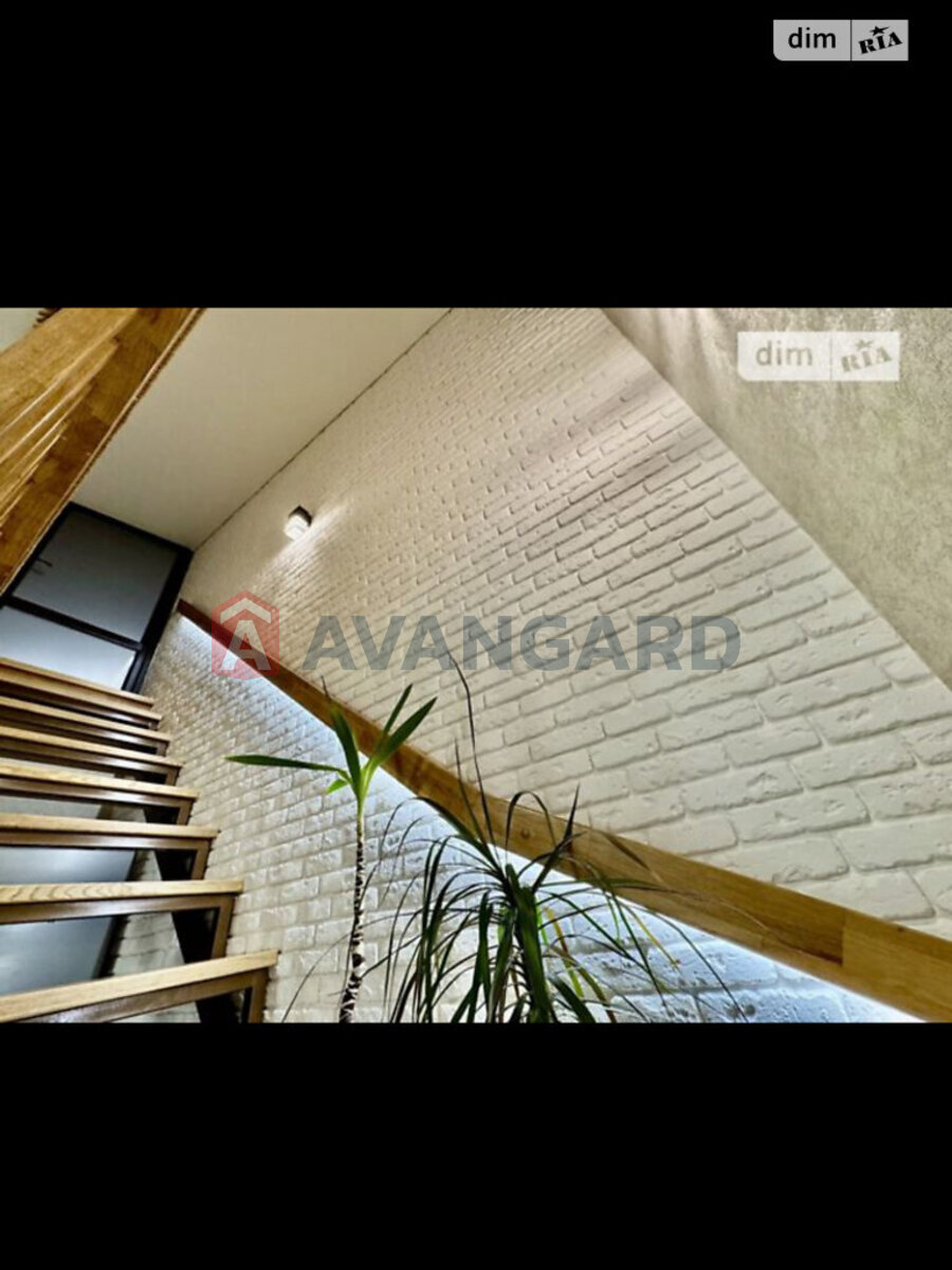 3 ��. ��������, 140/85/20 ��. �., 3/3 ������ ���� 14